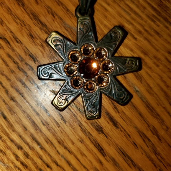 Western Collection Rowels Necklace and Earrings. Peach, copper - Picture 4 of 6